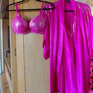 Victoria's Secret Very Sexy bra, robe & nighty set
